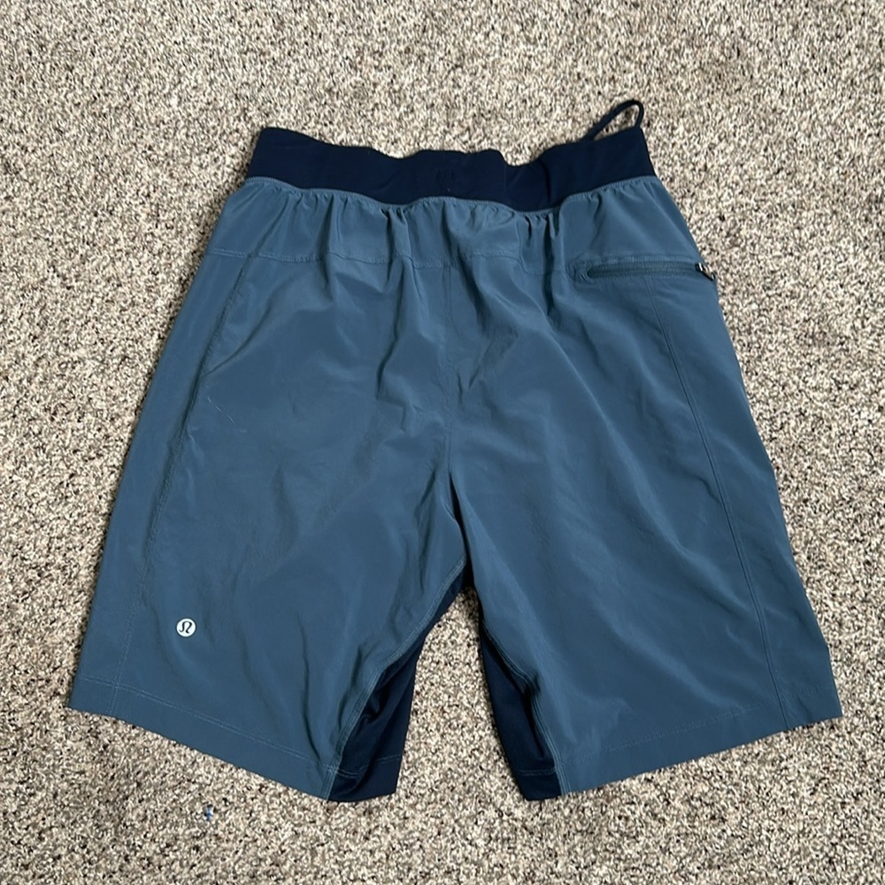 Lululemon blue shorts size small gym workout running gorpcore